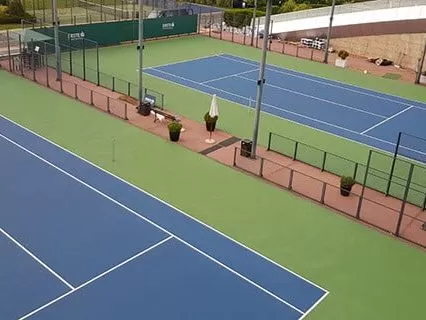 Amenajare teren tenis